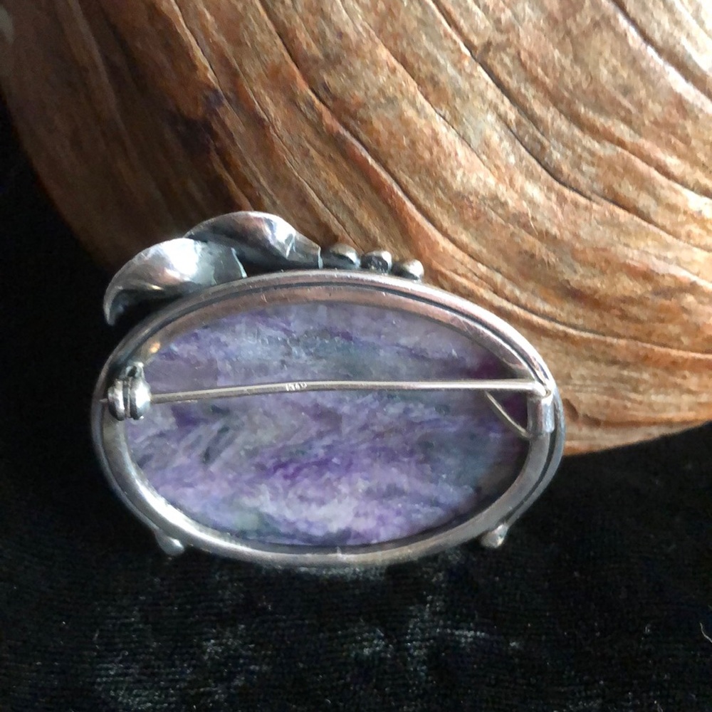 Brooch - Picture 3 of 3
